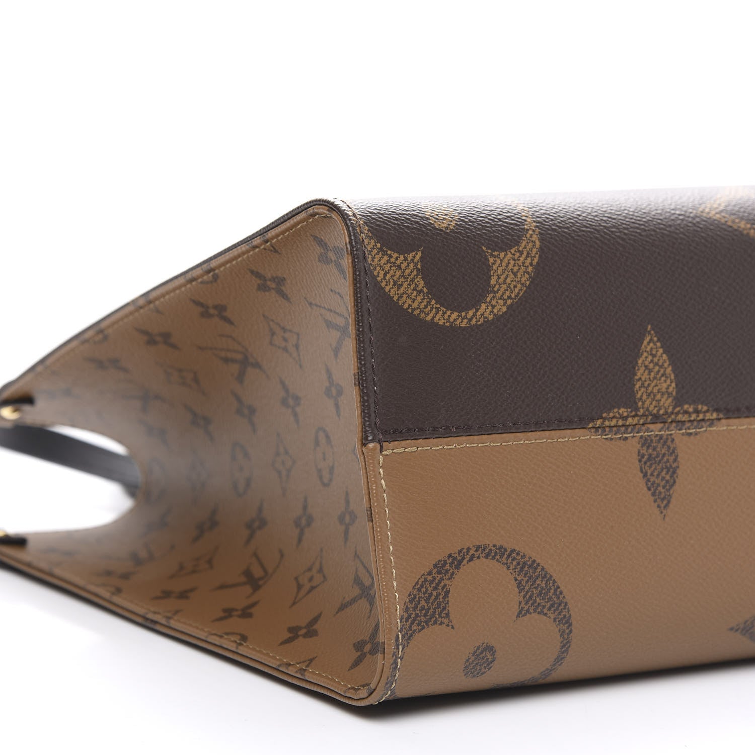 Louis Vuitton Reverse Monogram Giant Onthego MM 9 of 10