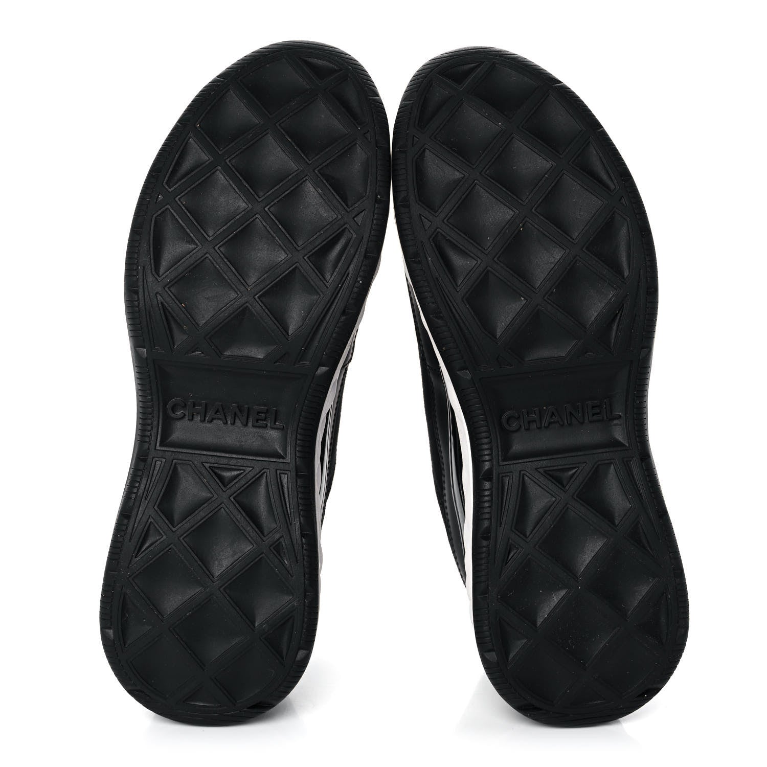 Chanel Velvet Calfskin Mixed Fibers CC Sneakers 38 Black 5 of 9