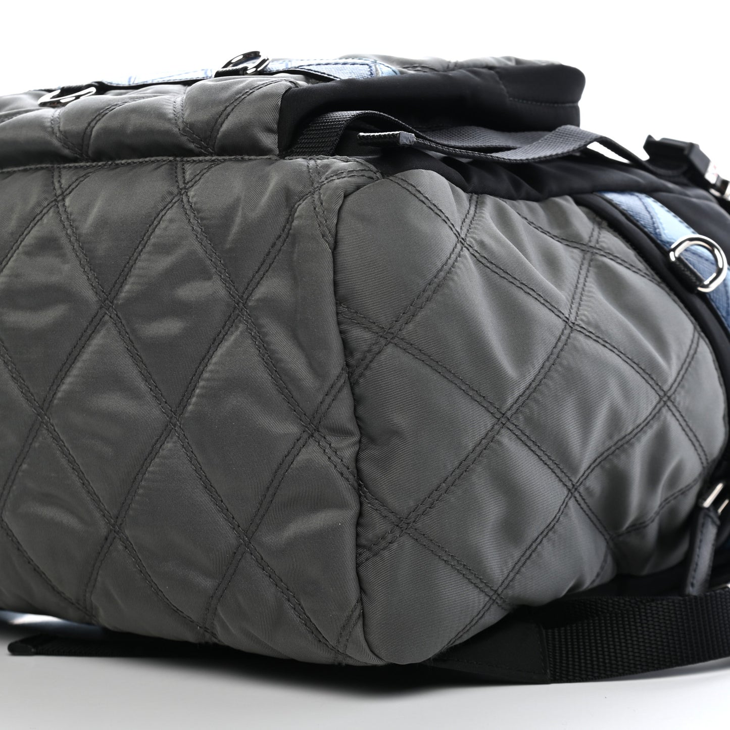 Tessuto Nylon Impunturato Double Buckle Backpack Ardesia Black