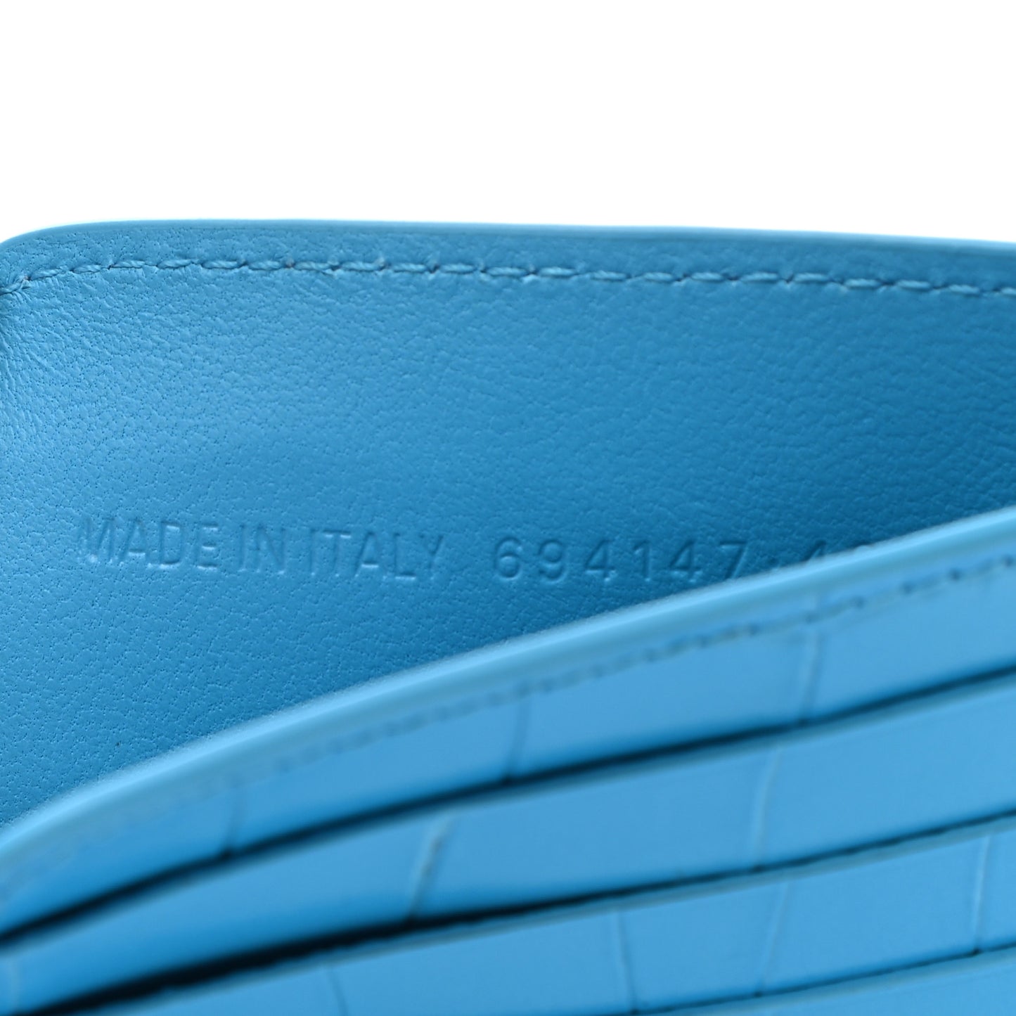 Calfskin Logo Crocodile Embossed Cash Rounded Card Holder Cyan Black
