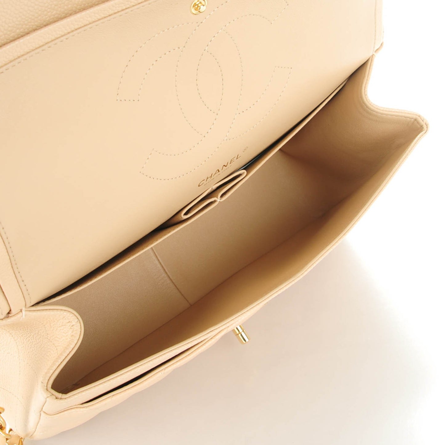 Caviar Quilted Jumbo Double Flap Beige Clair