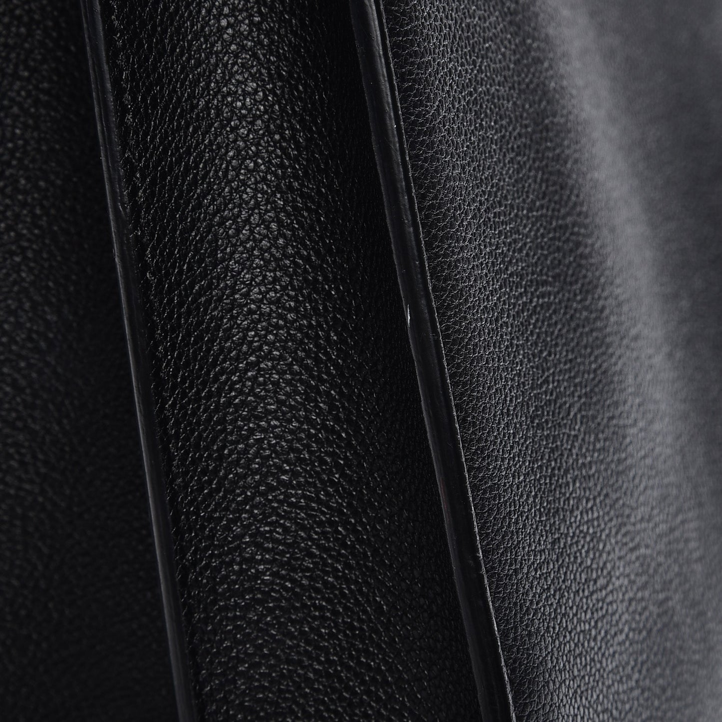 Grained Calfskin Large Sac De Jour Carryall Black