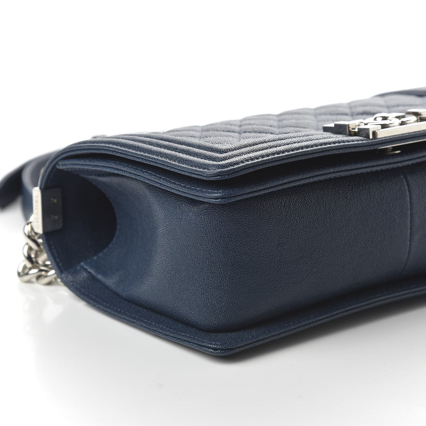 Caviar Quilted Medium Boy Flap Navy