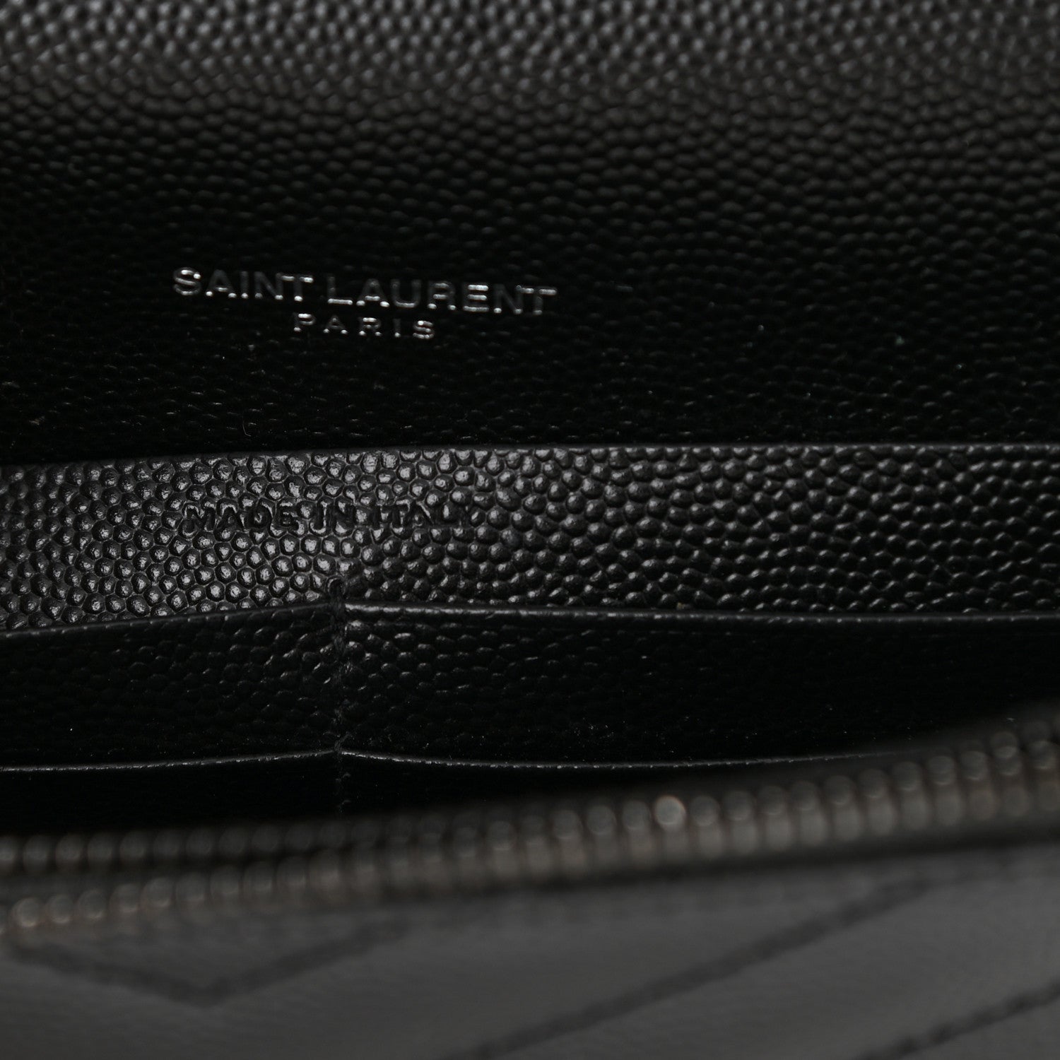 Saint Laurent Grain De Poudre Matelasse Chevron Monogram Monochrome Envelope Chain Wallet Black 7 of 12