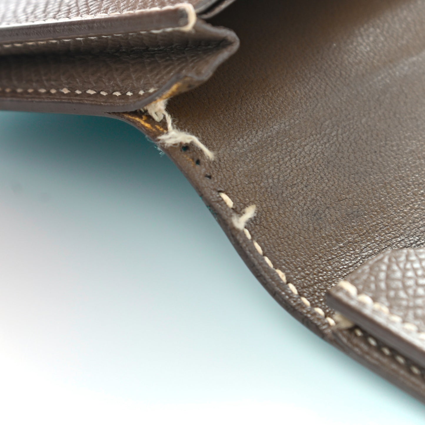 Epsom Bi Color Bearn Card Holder Wallet Bleu Paon Etoupe