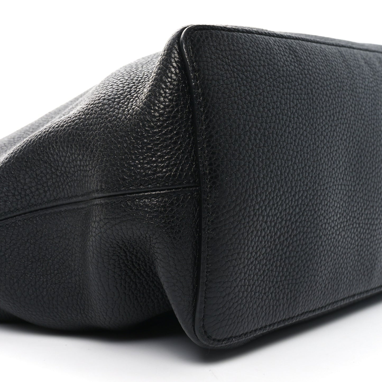 Pebbled Calfskin Large Soho Hobo Black