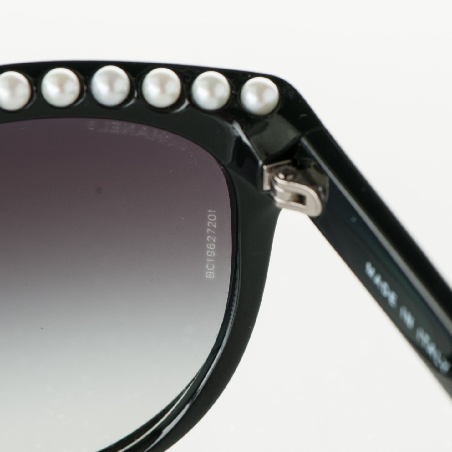Freshwater Cultured Pearl Butterfly Sunglasses 6040-H Black