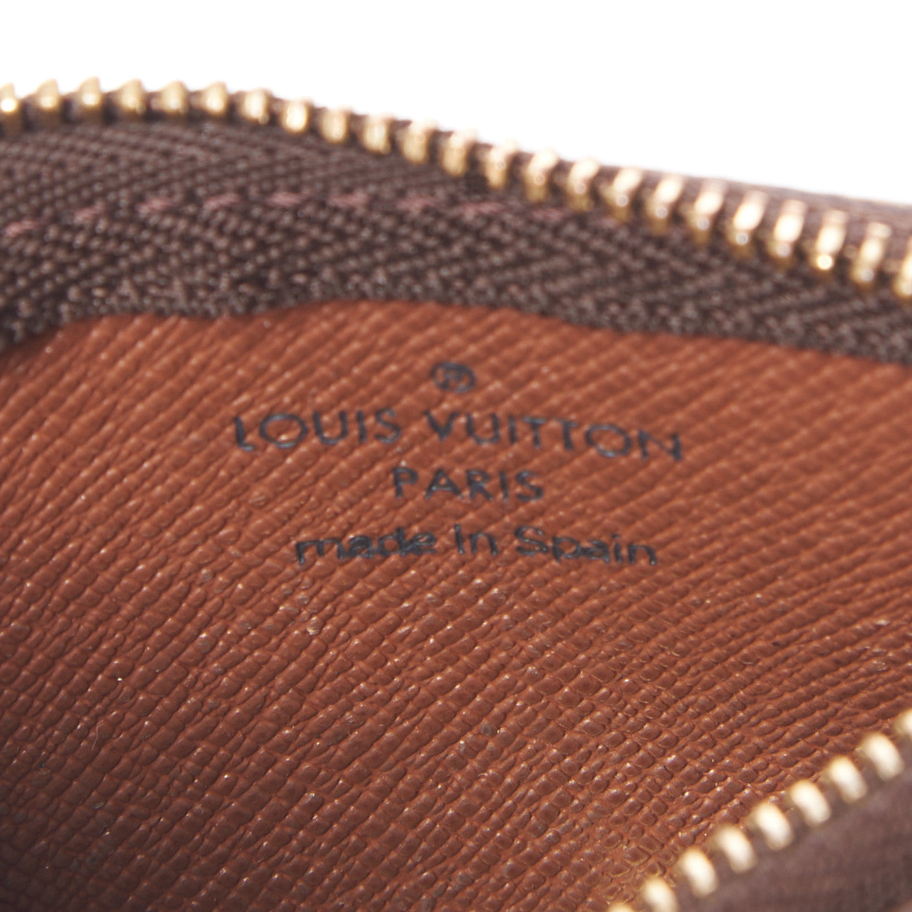 Louis Vuitton Monogram Key Pouch 7 of 7