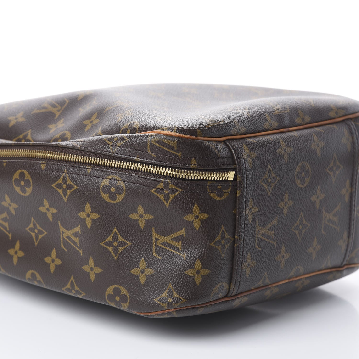 Louis Vuitton Monogram Excursion Shoe Bag 7 of 8