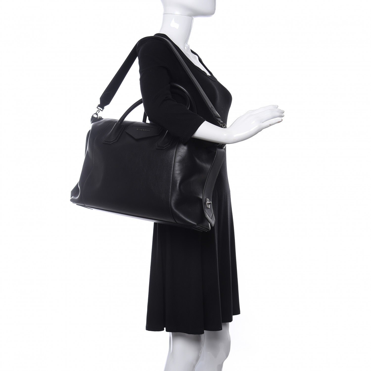 Givenchy Smooth Calfskin Medium Soft Antigona Black 2 of 9