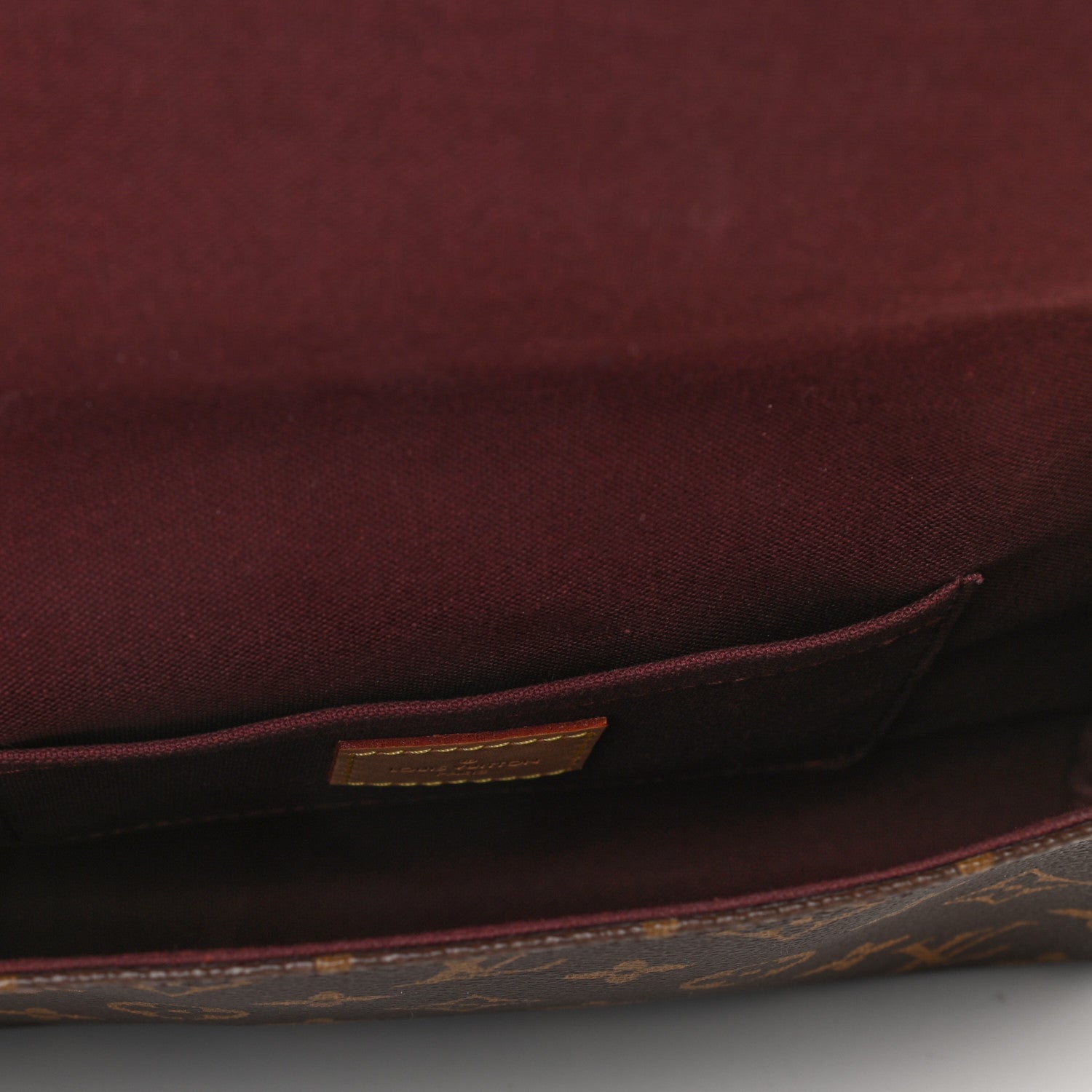 Louis Vuitton Monogram Favorite MM 5 of 8
