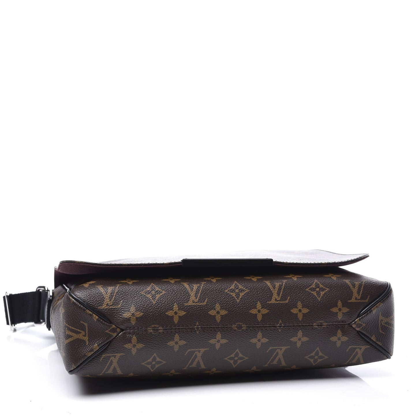 Monogram Macassar District MM