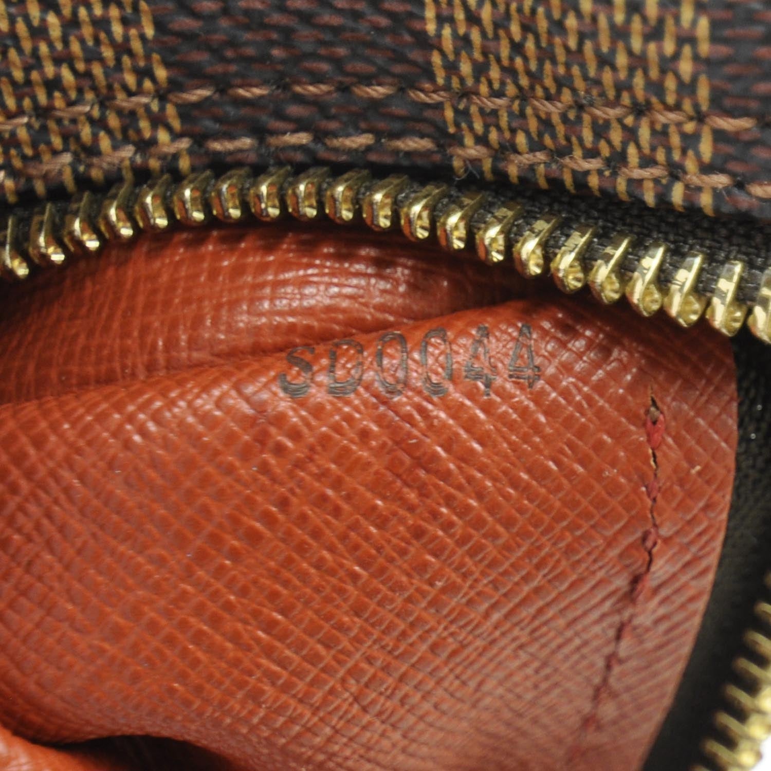 Louis Vuitton Damier Ebene Papillon 26 8 of 8