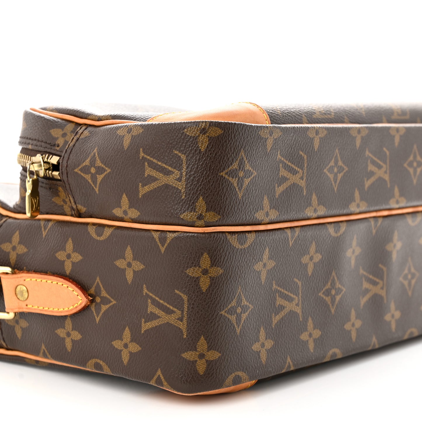 Monogram Nil 28