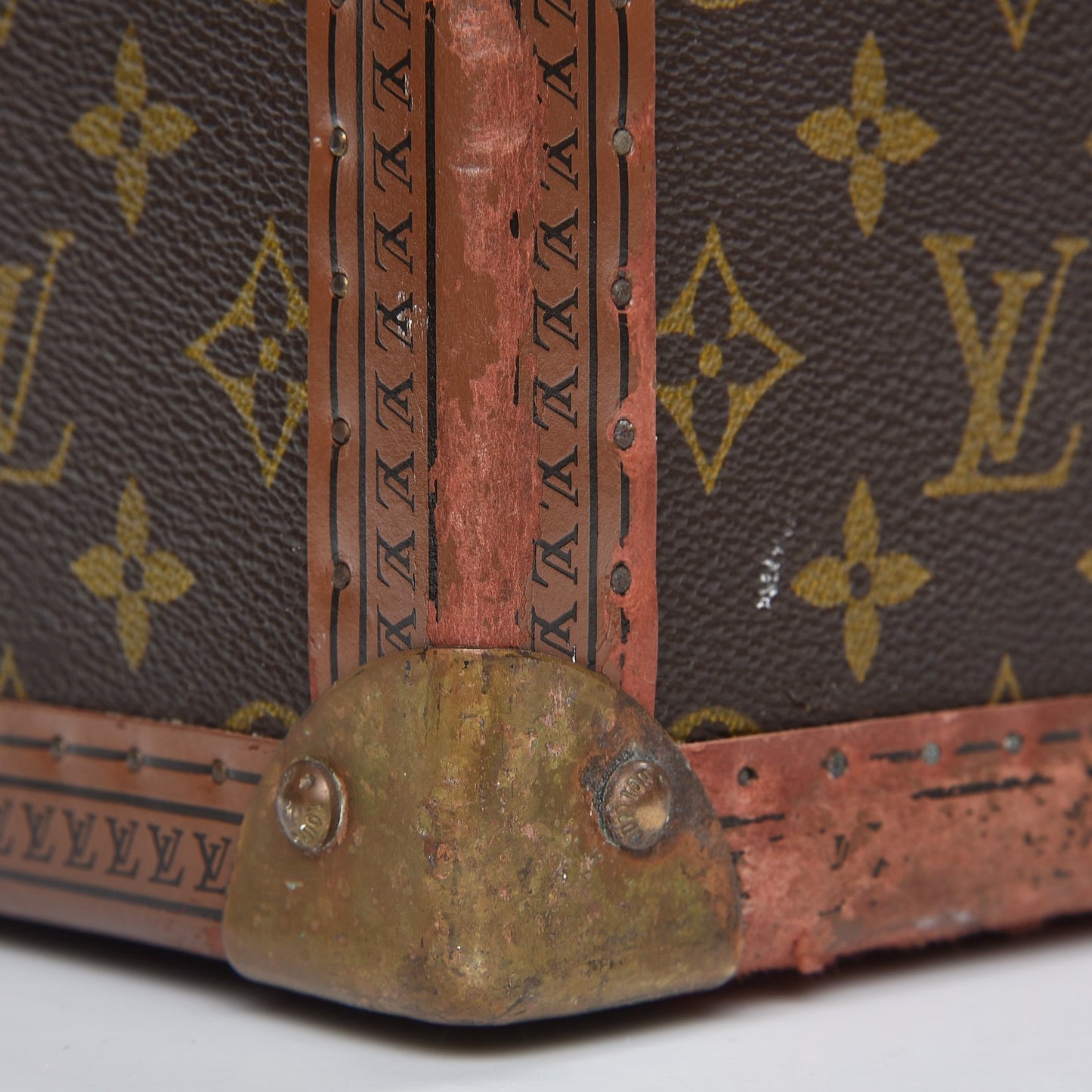 Monogram Boite Flacons Beauty Train Trunk Case