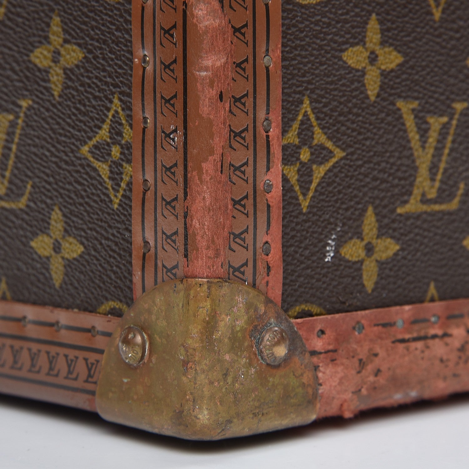 Louis Vuitton Monogram Boite Flacons Beauty Train Trunk Case 16 of 25