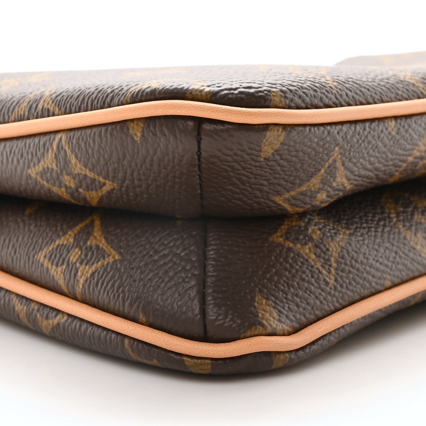 Monogram Liv Pochette