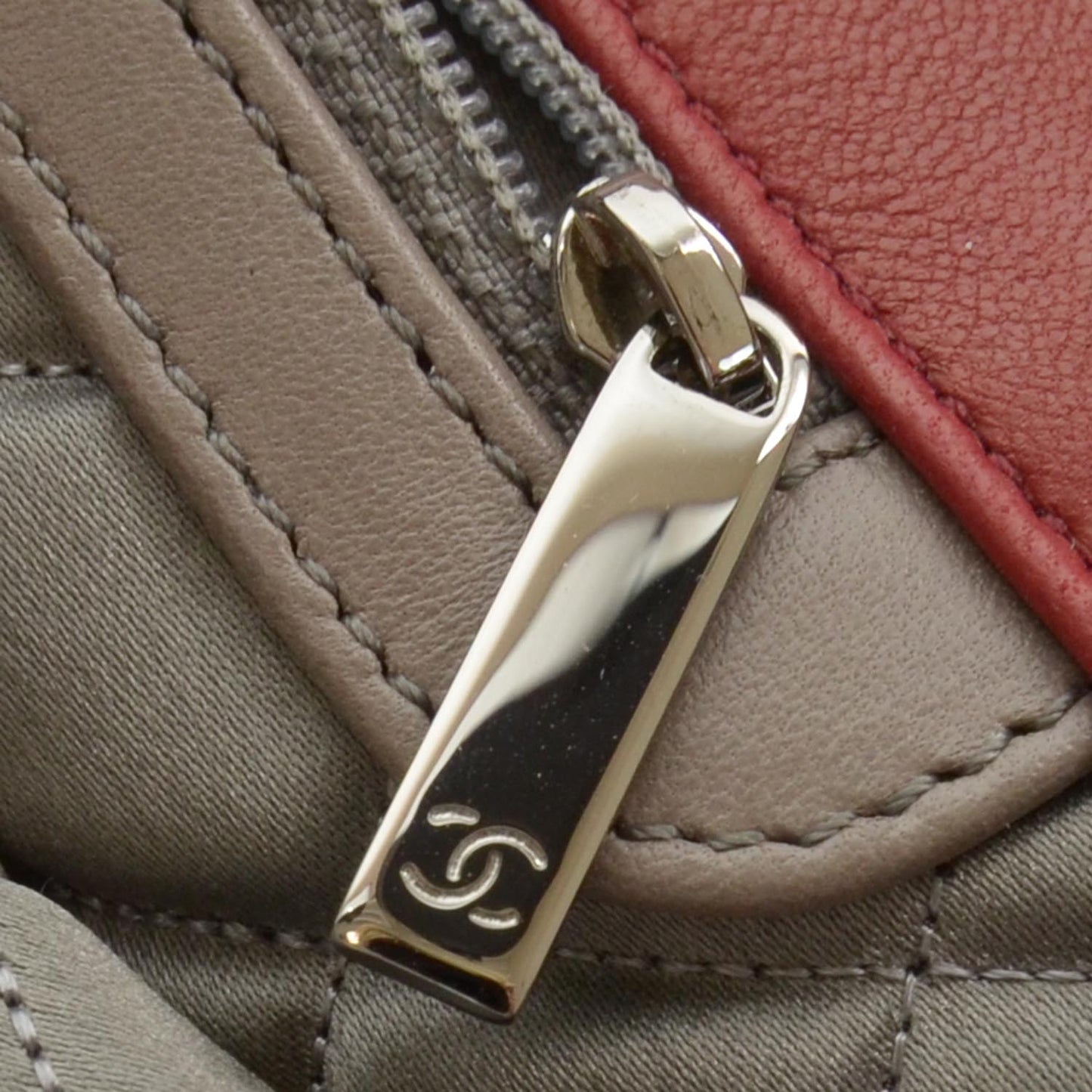 Lambskin Medium Madison Flap Red