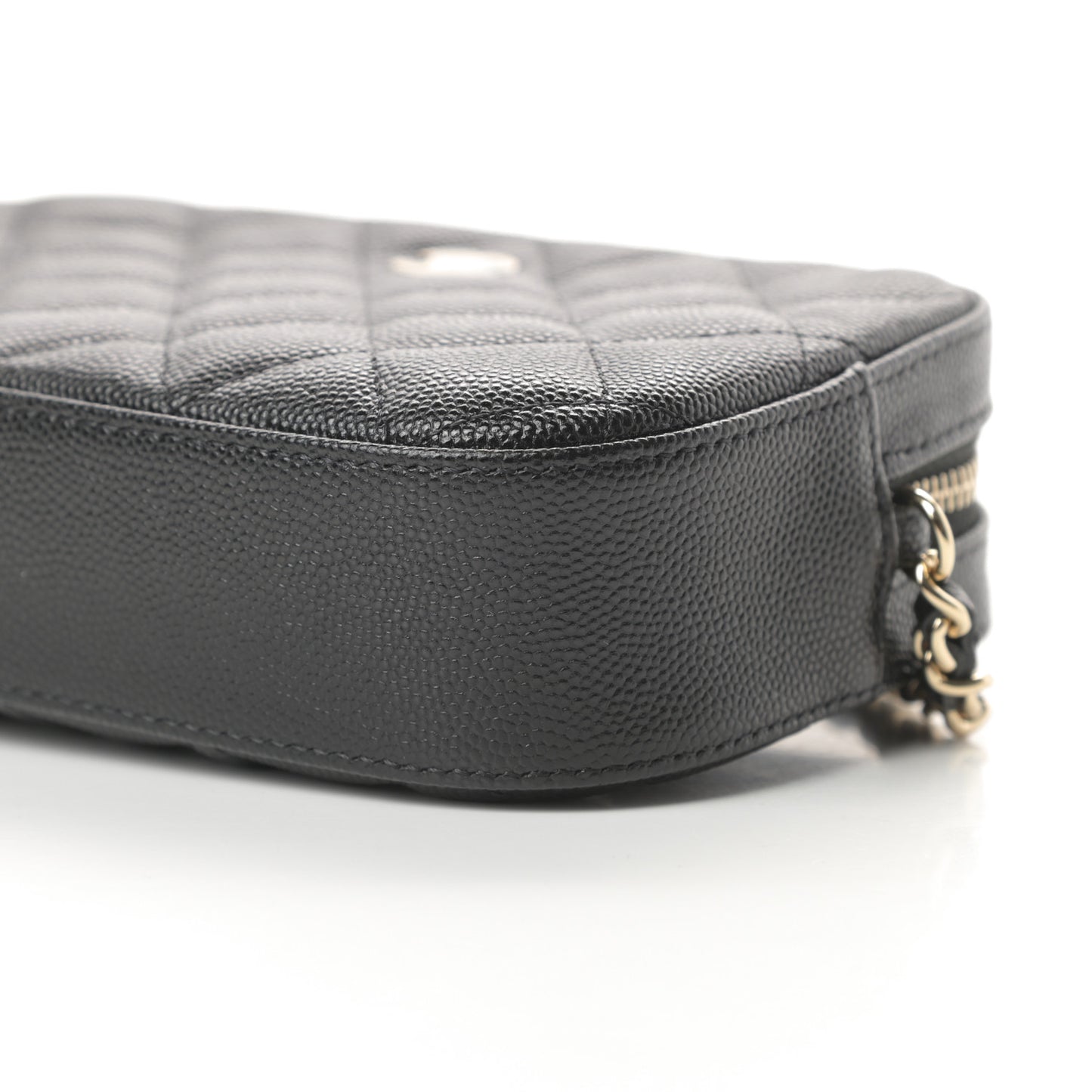Caviar Quilted Vanity With Chain Black