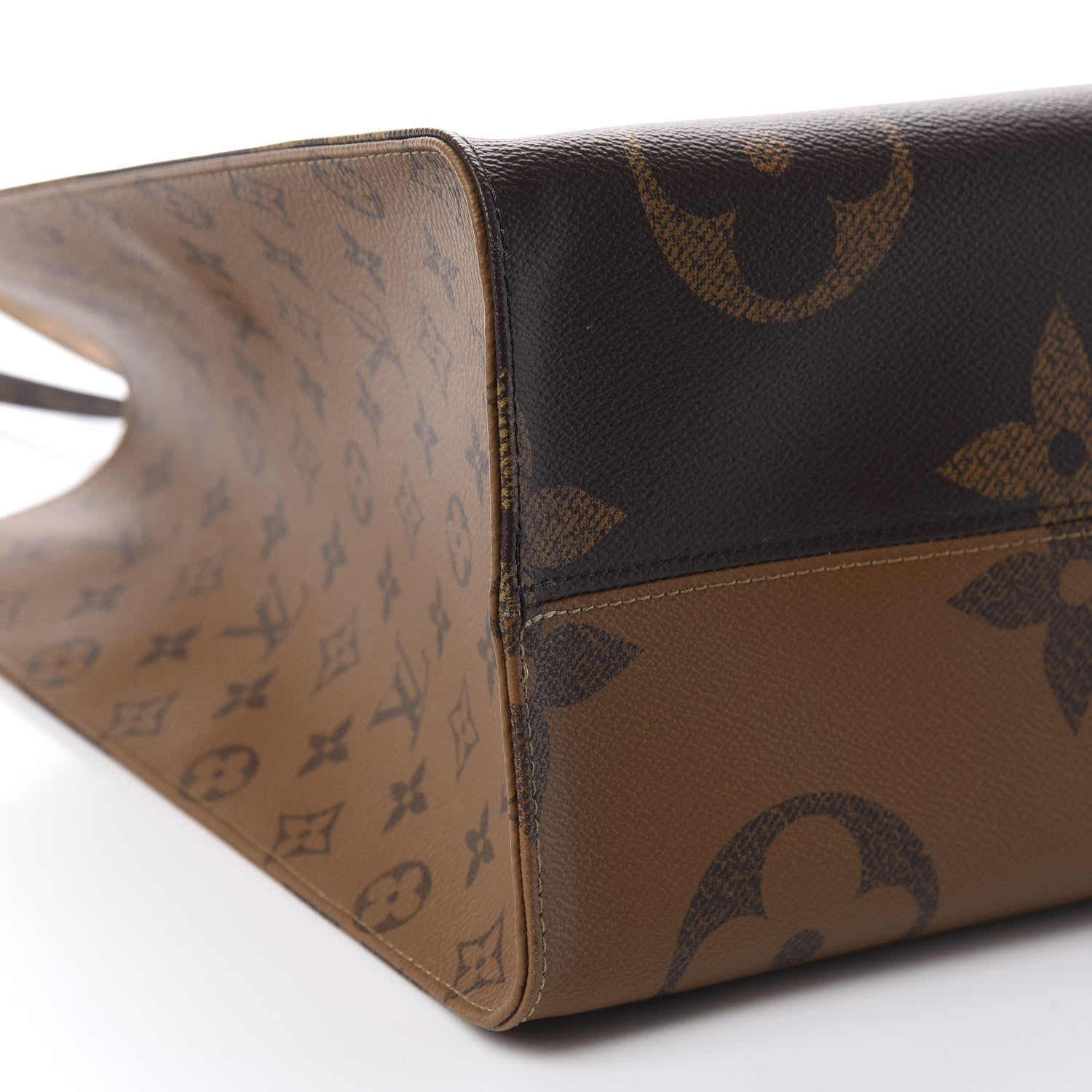 Louis Vuitton Reverse Monogram Giant Onthego GM 6 of 10