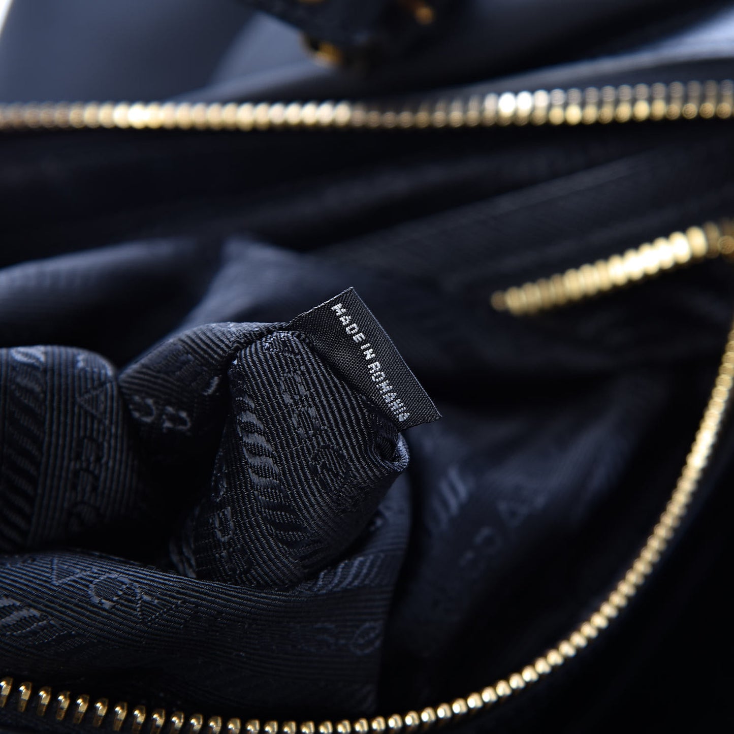 Tessuto Nylon Saffiano Tote Black