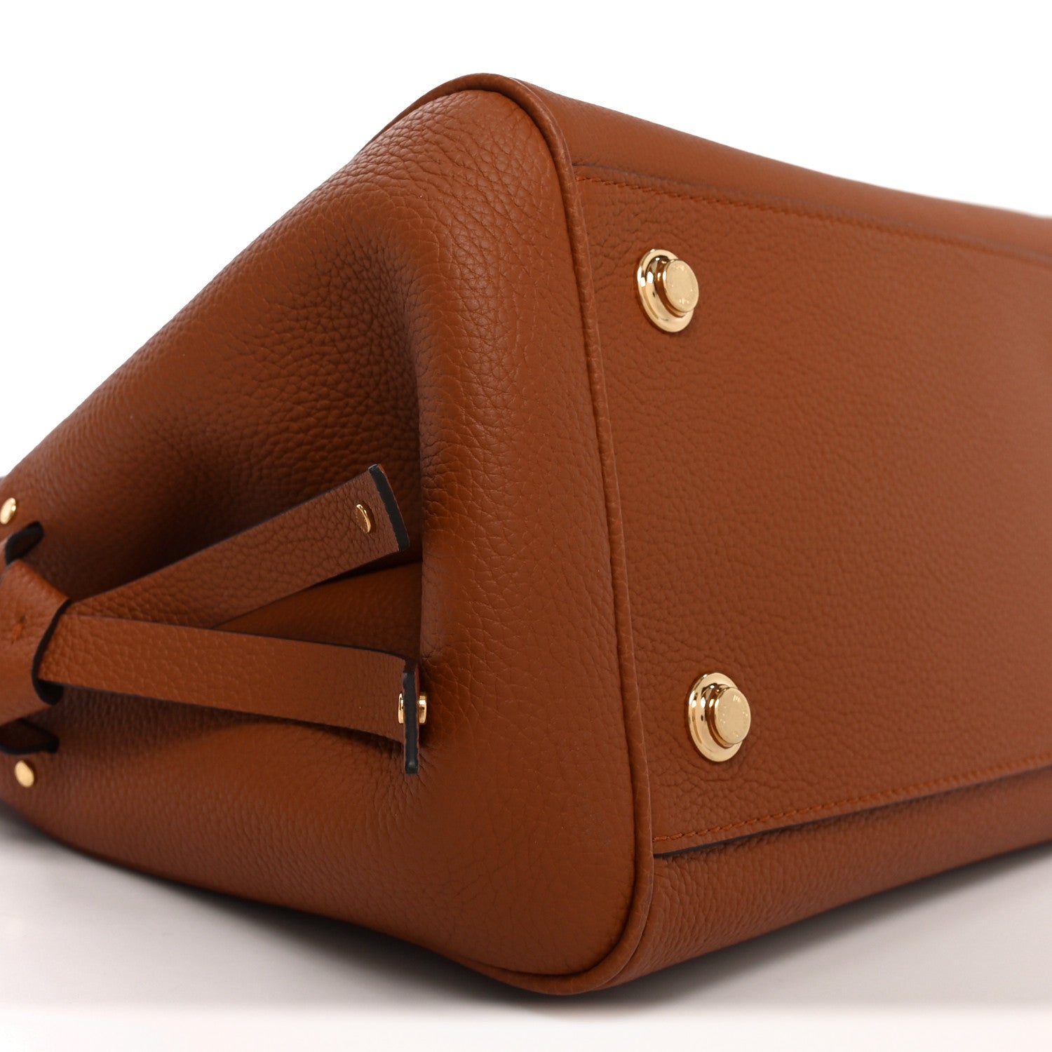 Louis Vuitton Veau Nuage Milla PM Gold 8 of 9