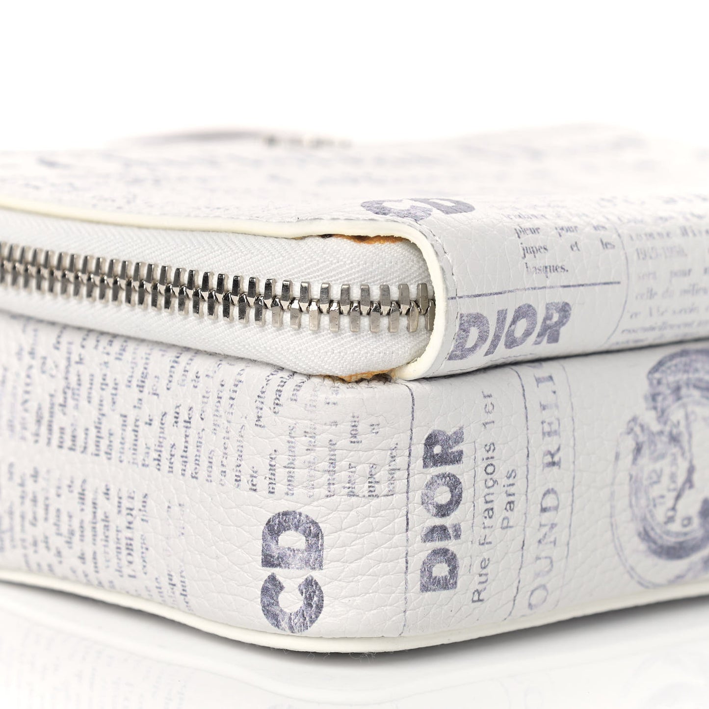 X DANIEL ARSHAM Grained Calfskin Newspaper Messenger White