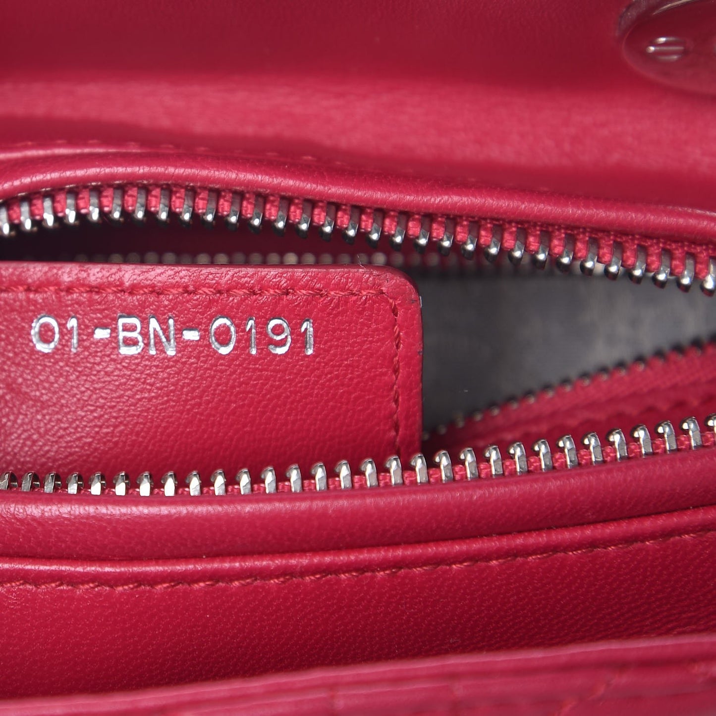 Lambskin Cannage Medium Lady Dior Fuchsia