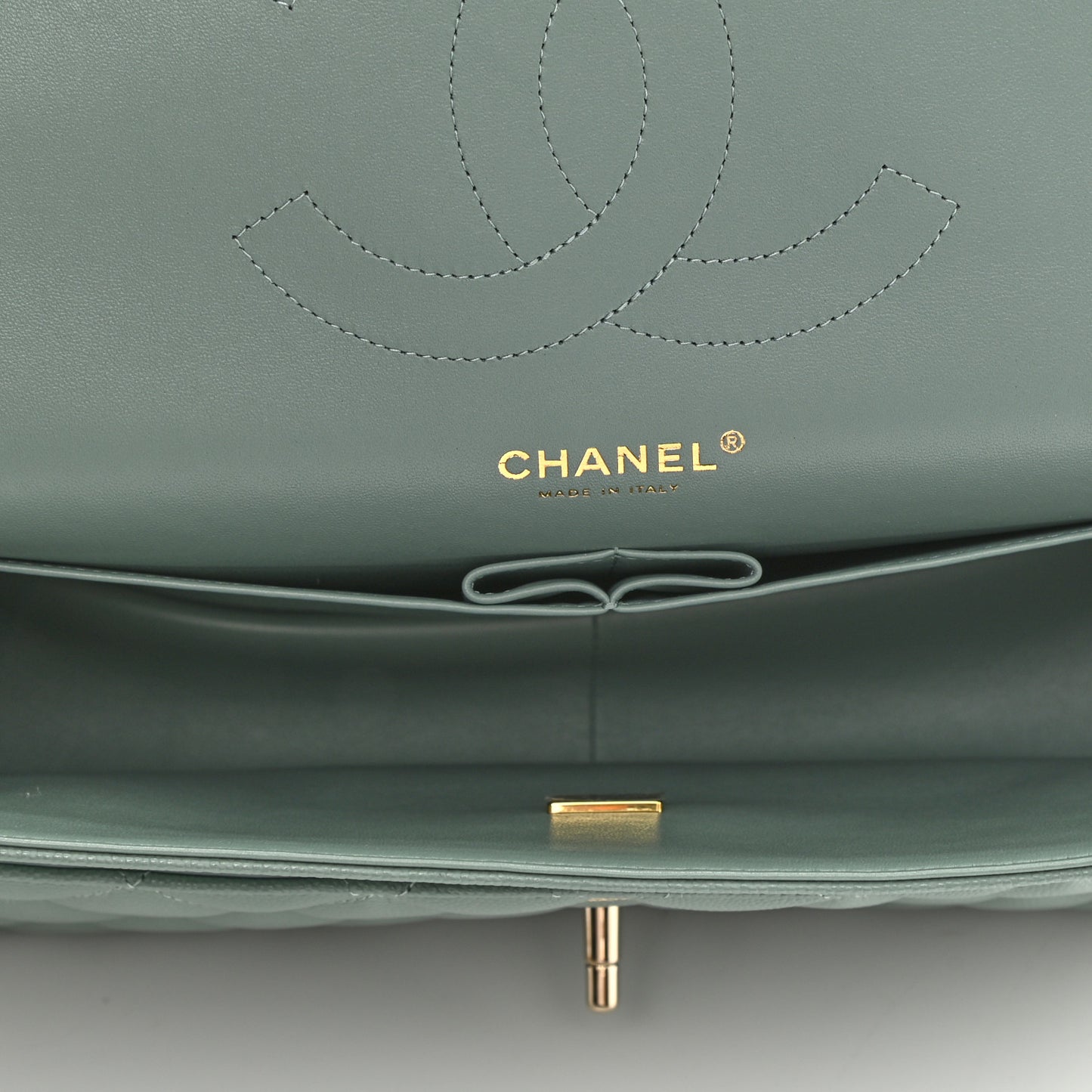 Caviar Quilted Jumbo Double Flap Dark Green