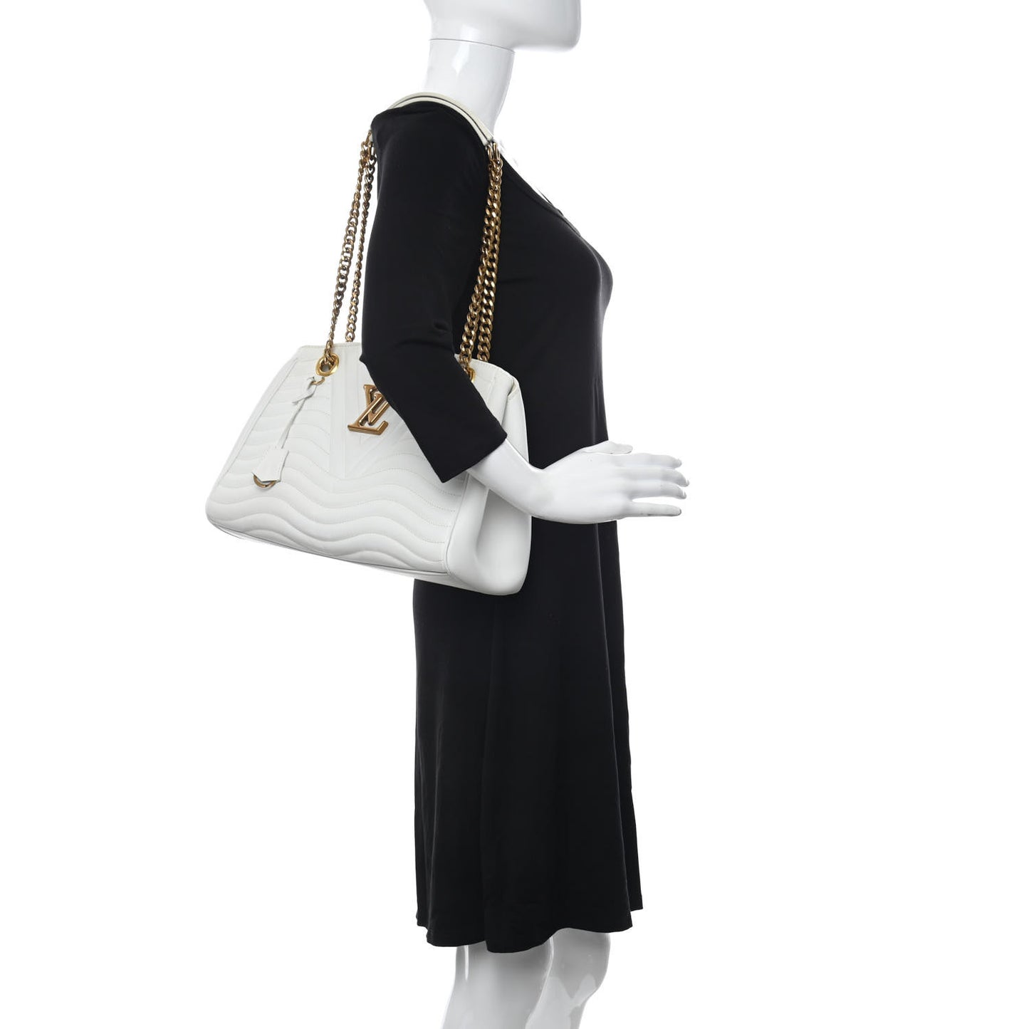 Calfskin New Wave Chain Tote Snow