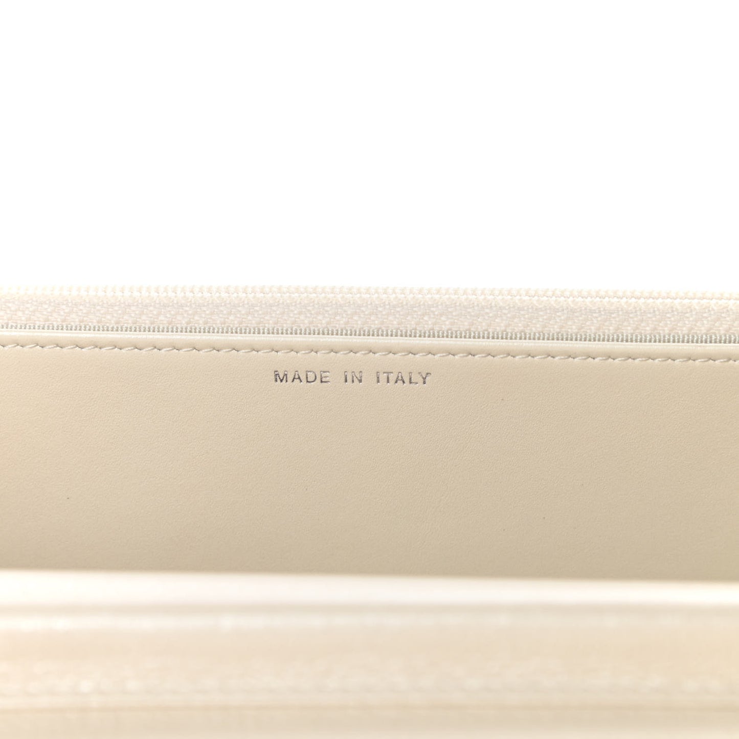 Metallic Calfskin Lucky Charms Casino 2.55 Reissue Wallet On Chain WOC Ivory
