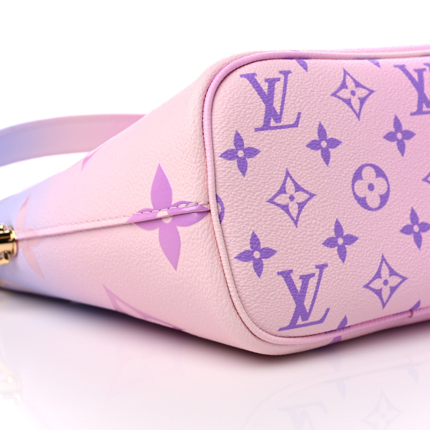 Louis Vuitton Monogram Giant Spring In The City Marshmallow Hobo PM Sunrise Pastel 6 of 8