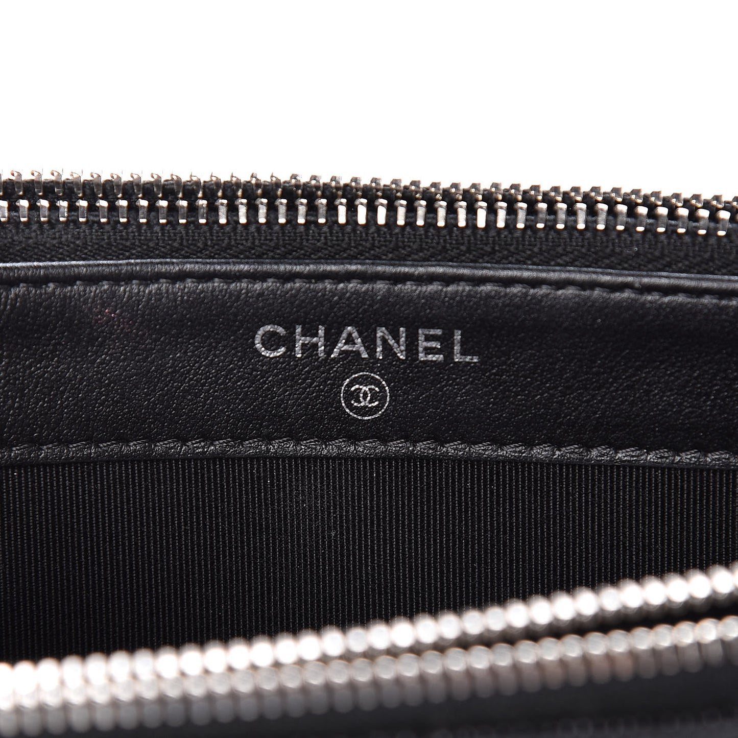 Caviar Quilted Small Clutch With Chain Black