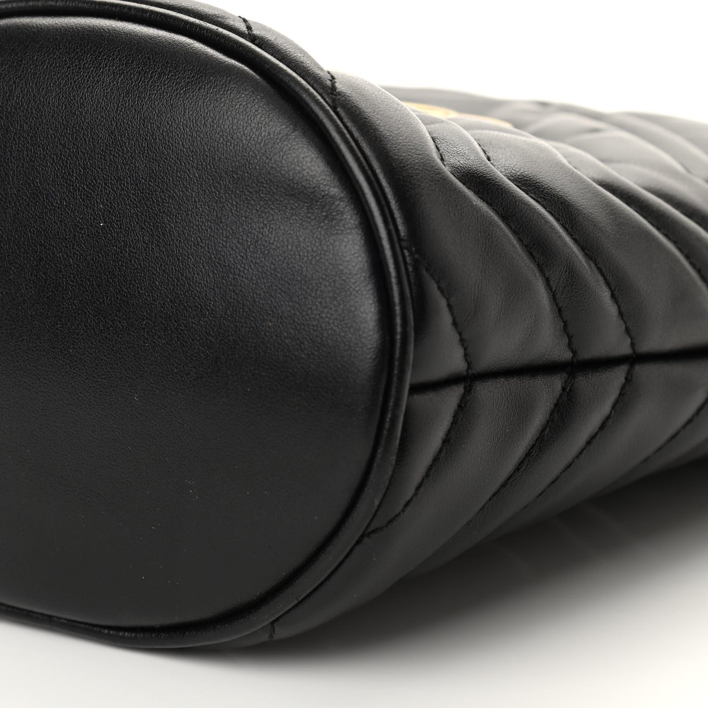 Calfskin Matelasse Mini GG Marmont 2.0 Bucket Bag Black
