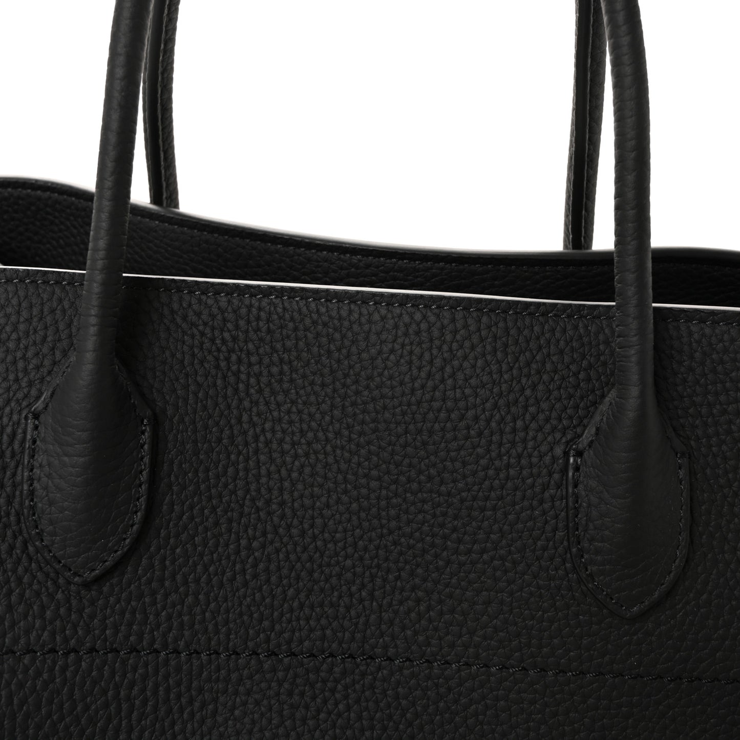 Grained Calfskin Soft Margaux 17 Black