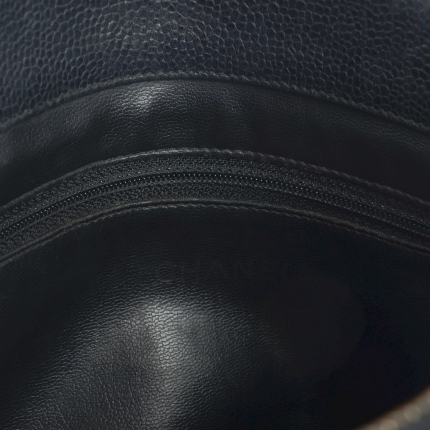Caviar CC Shoulder Bag Black