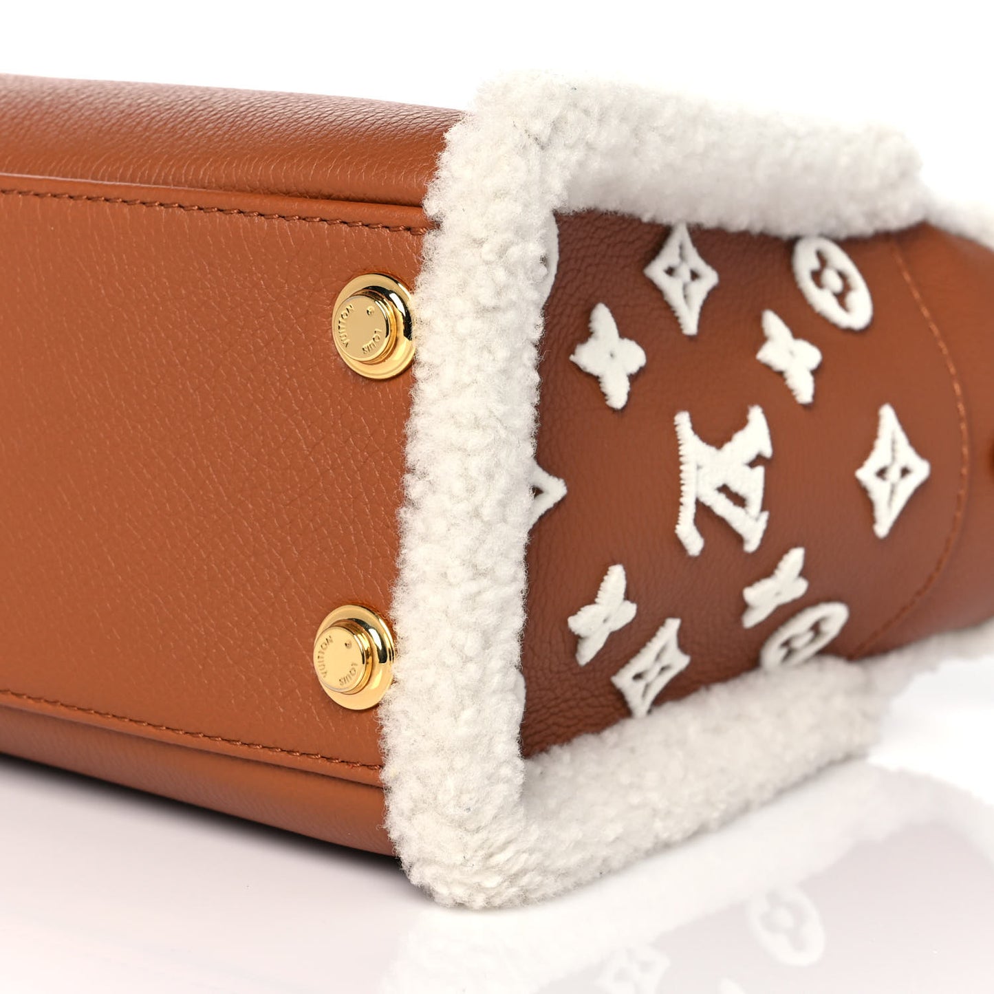 Grained Calfskin Shearling On My Side PM Caramel