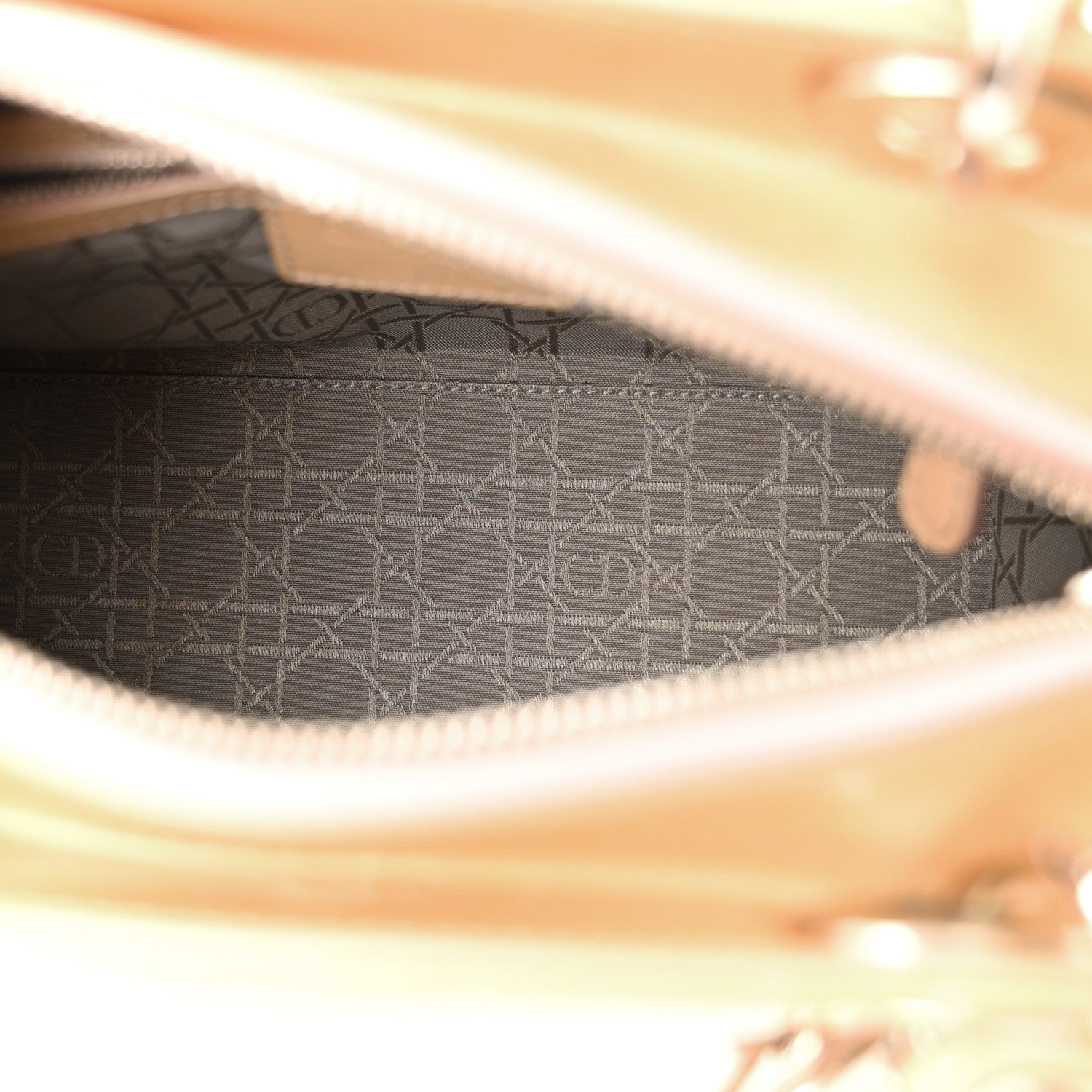 Christian Dior Patent Cannage Medium Lady Dior Beige 5 of 15