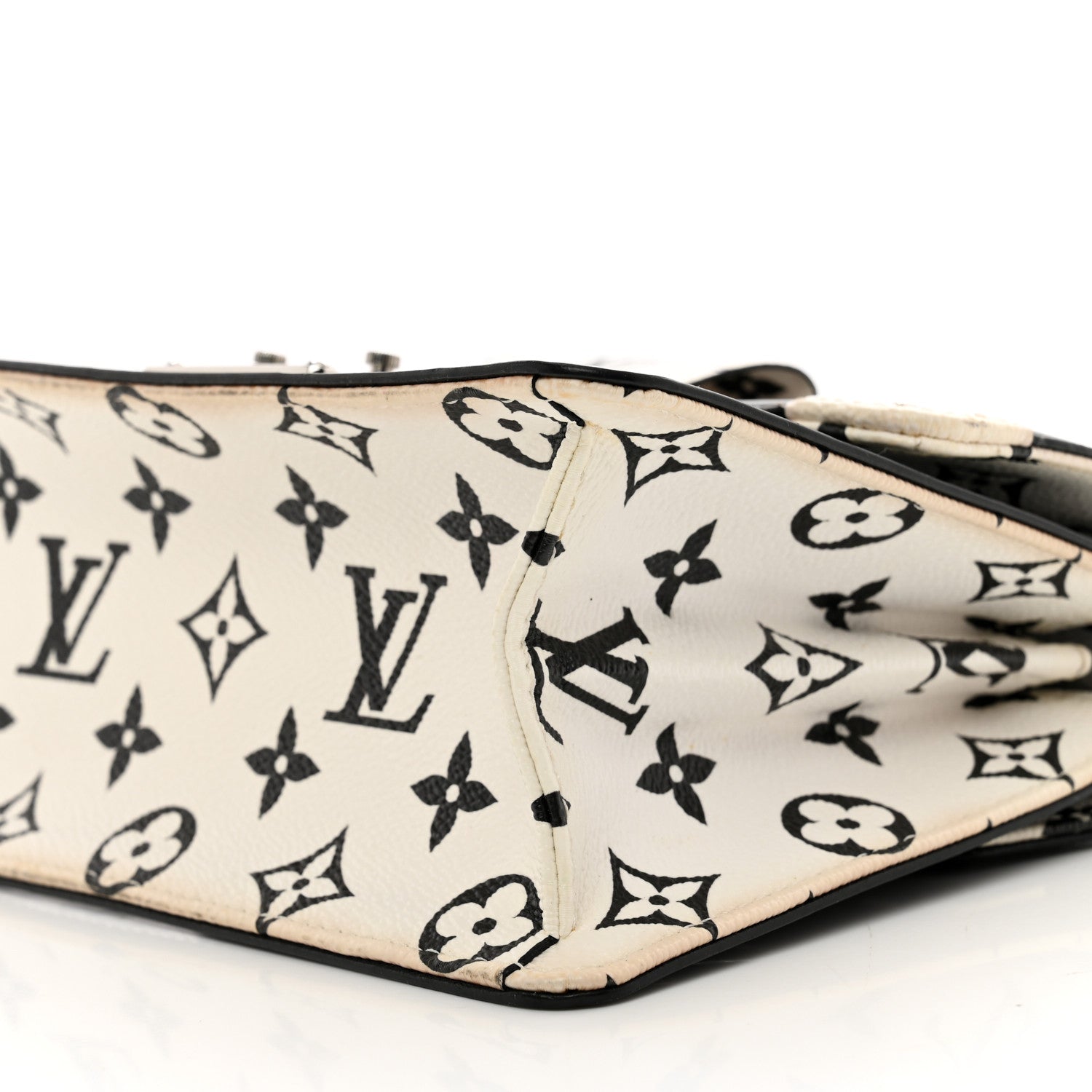 Louis Vuitton Vernis Epi Monogram Wynwood Black White 9 of 10