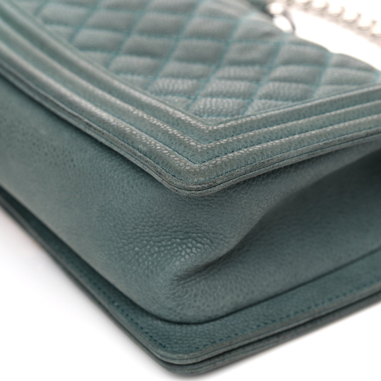 Caviar Quilted Medium Boy Flap Vert Fonce