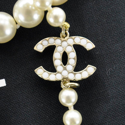 Chanel Classic CC Graduated Pearl Necklace 4 of 6