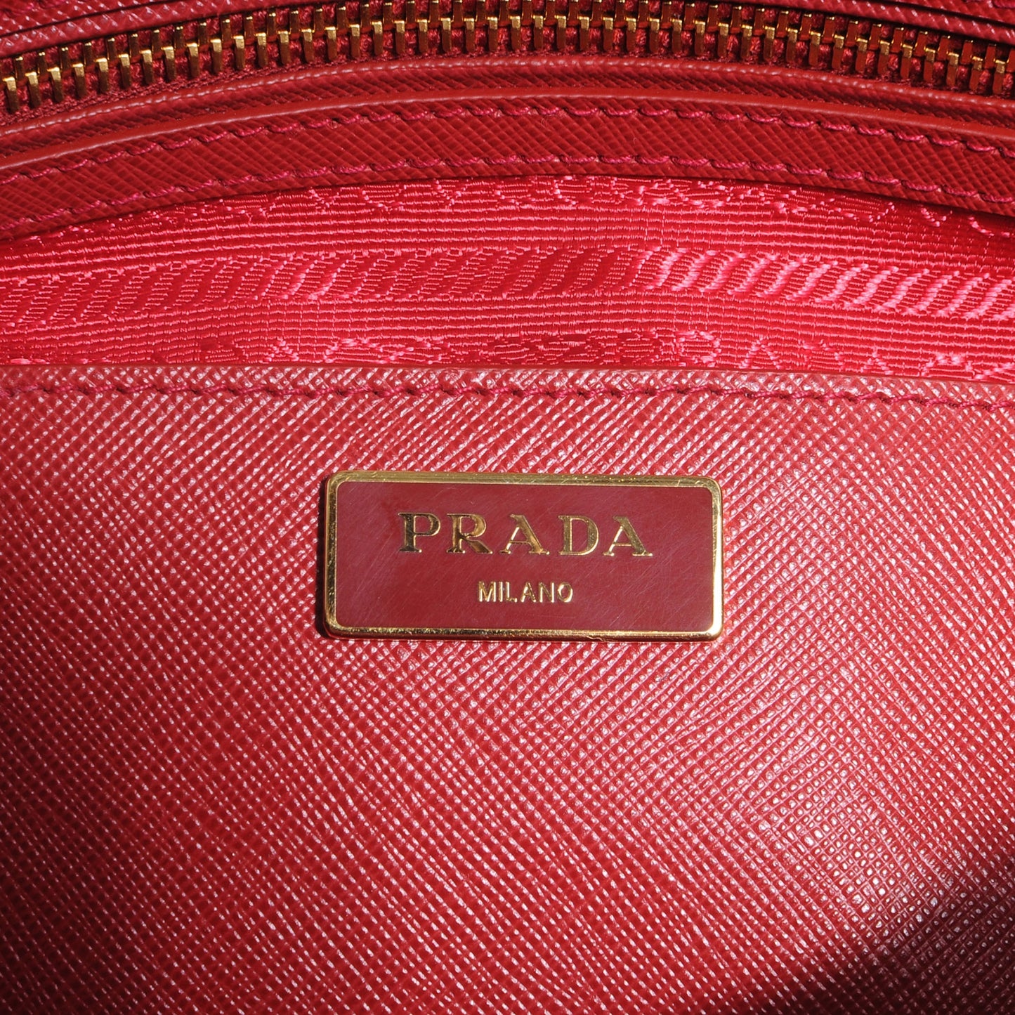 Saffiano Lux Tote Fuoco