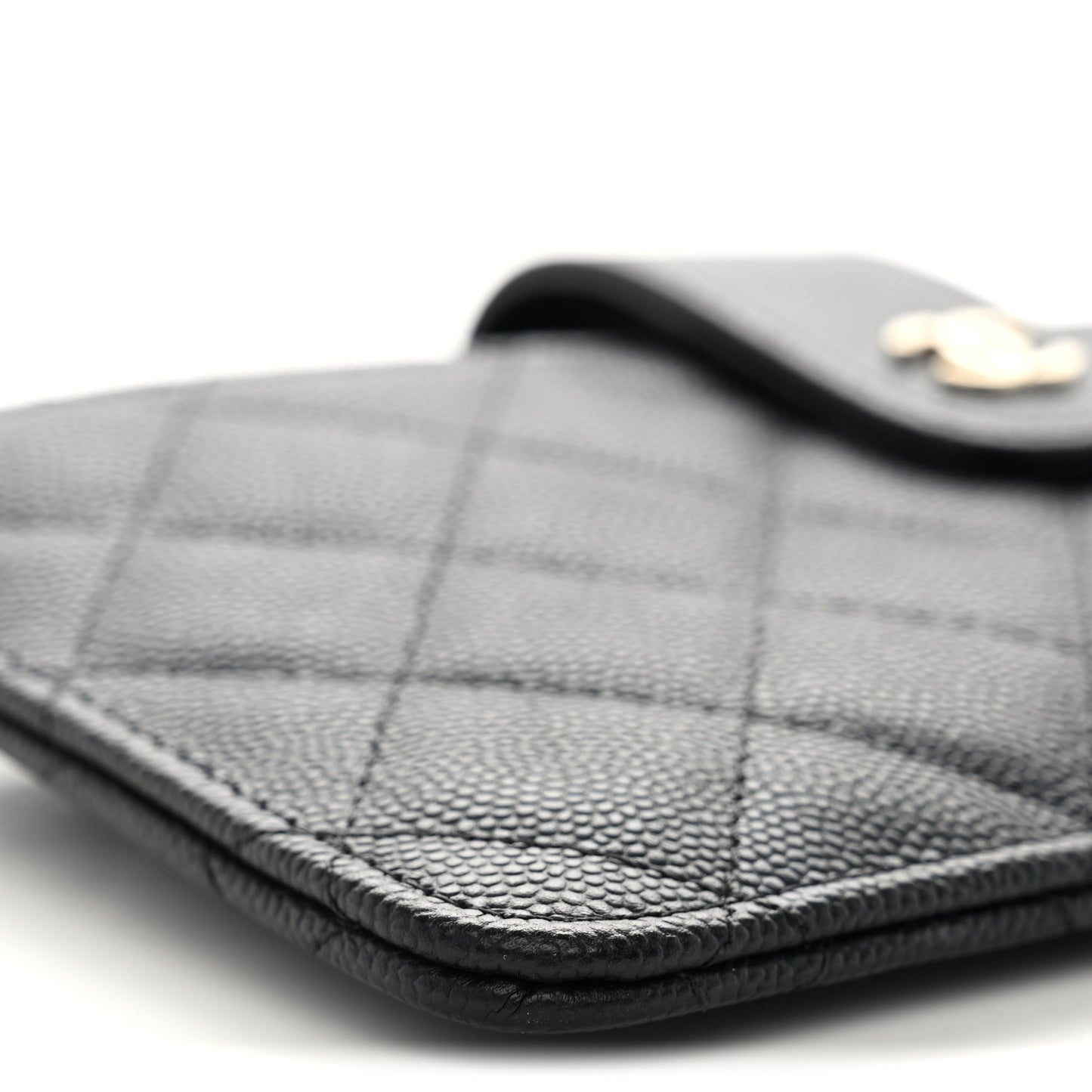Caviar Quilted Classic Strap Pouch Black