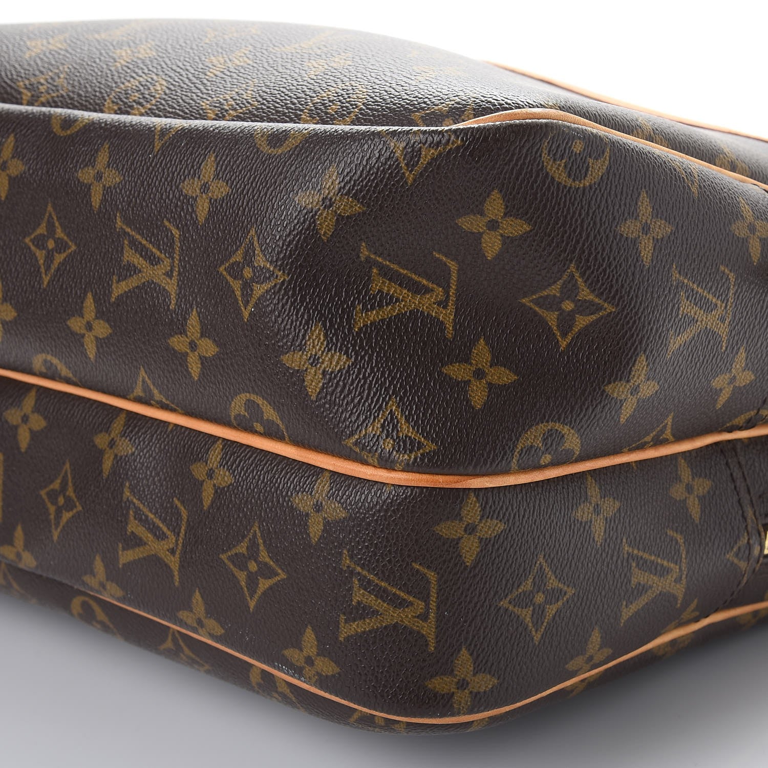 Louis Vuitton Monogram Reporter GM 17 of 19