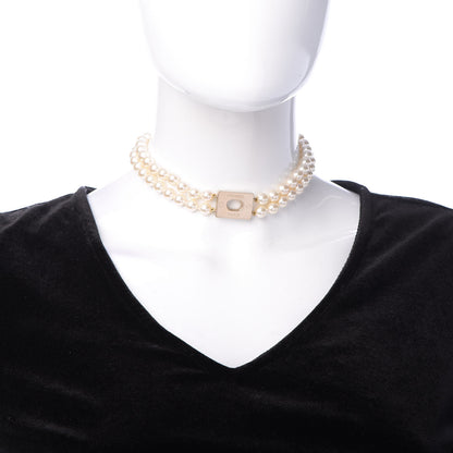 Chanel Pearl CC Short Necklace 2 of 4