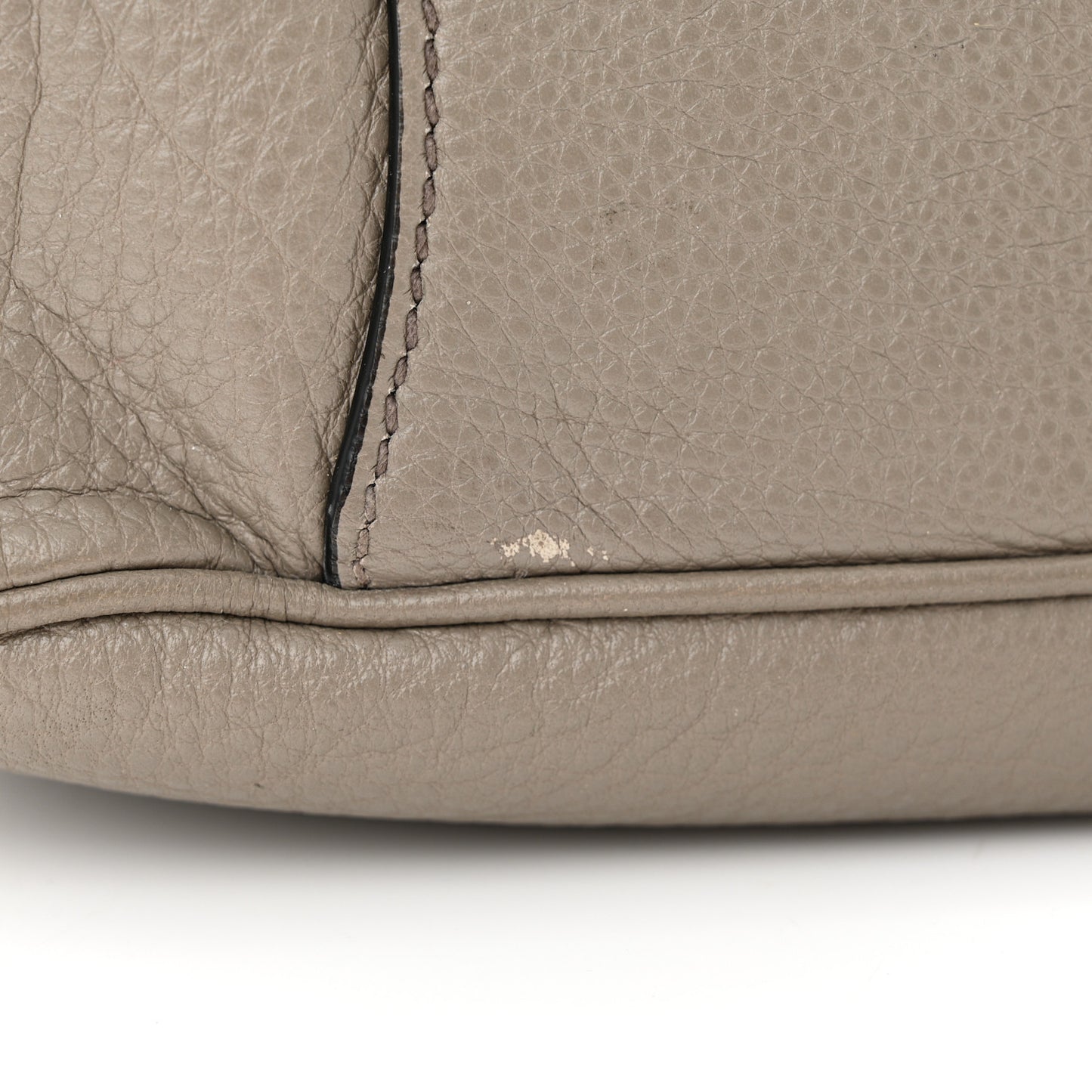 Vitello Phenix Shoulder Bag Argilla