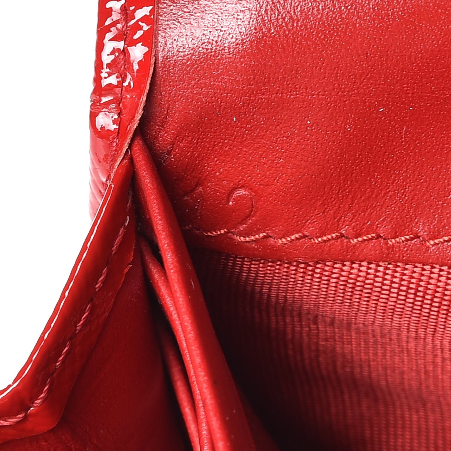Saffiano Vernice Bow Continental Wallet Rosso