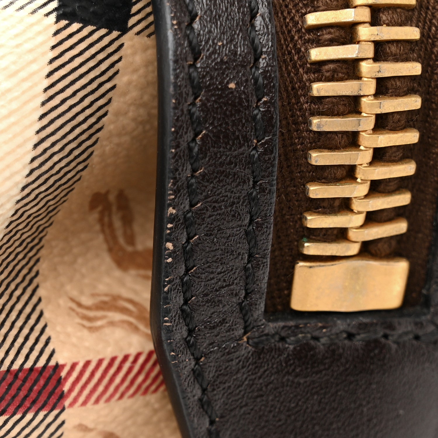 Burberry Haymarket Check Small Gladstone Chocolate 15 of 18
