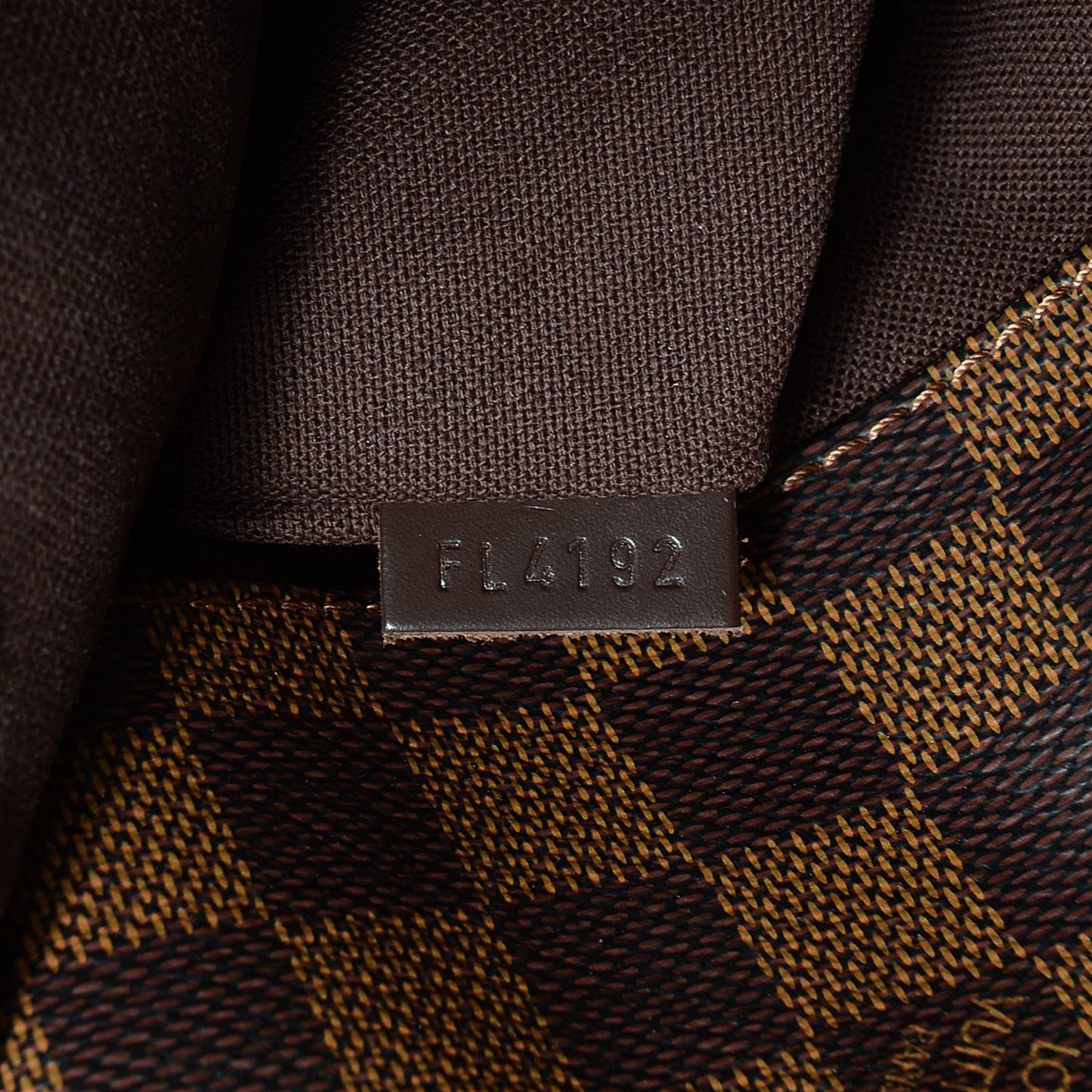 Damier Ebene District MM