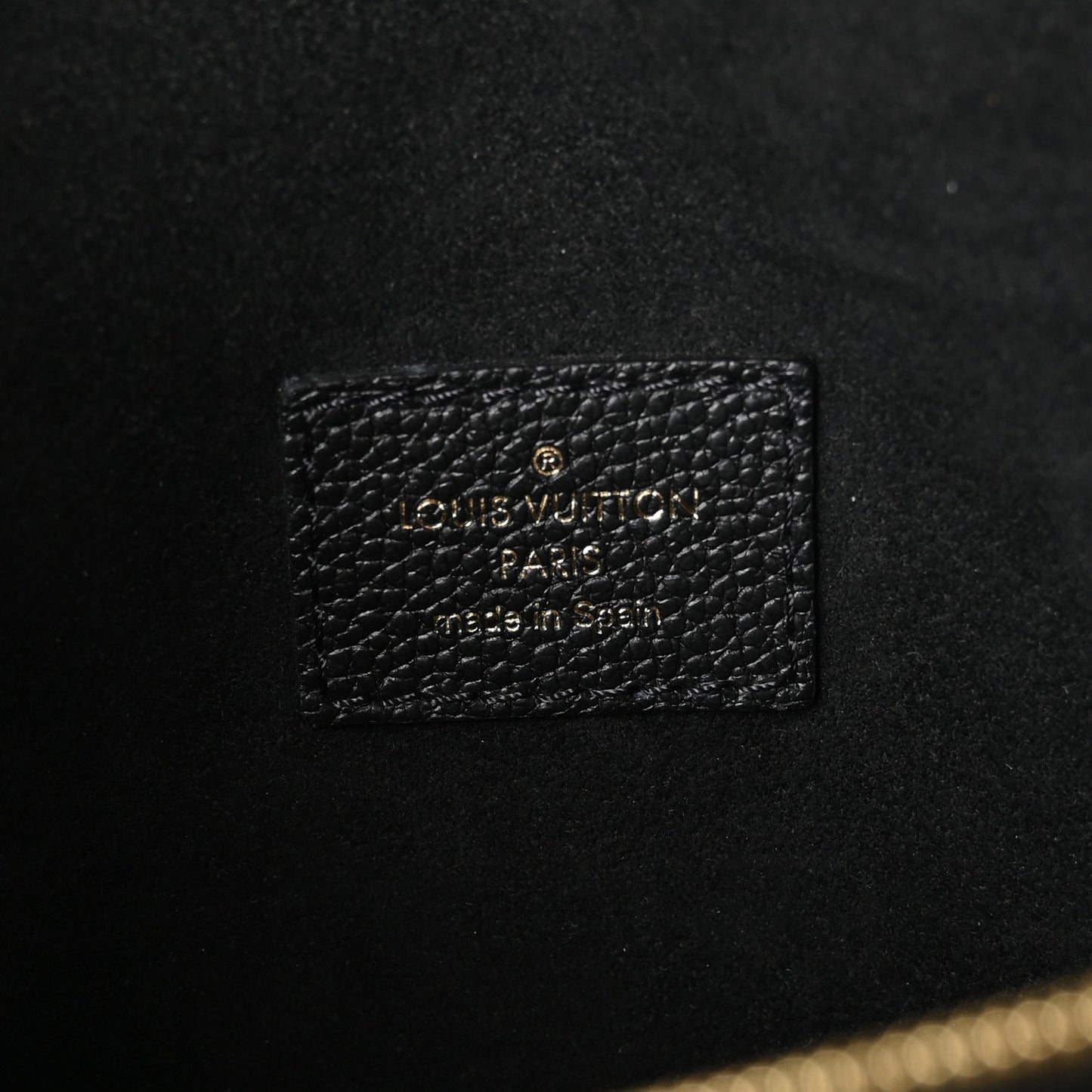 Monogram Victoire Black